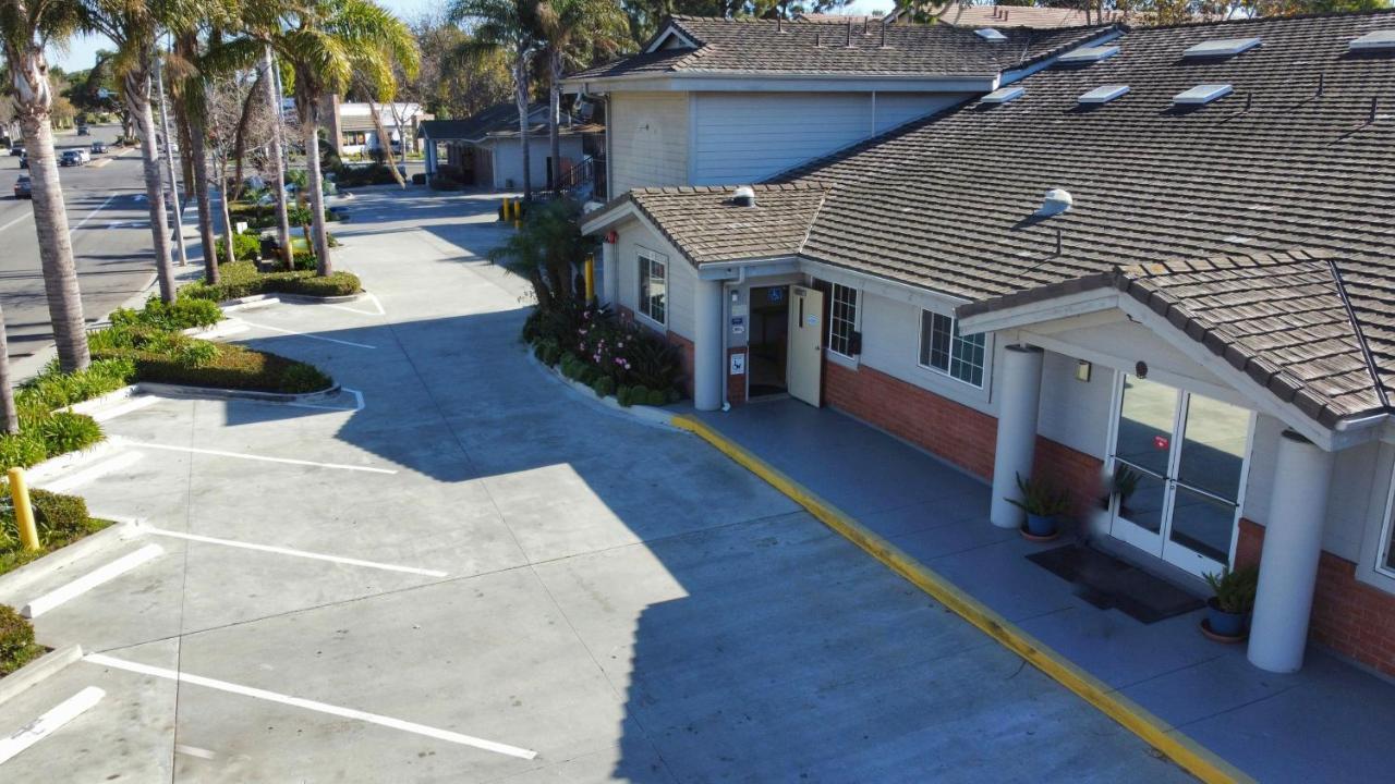 Americas Best Value Inn Oxnard-Порт-Уэнеме Экстерьер фото