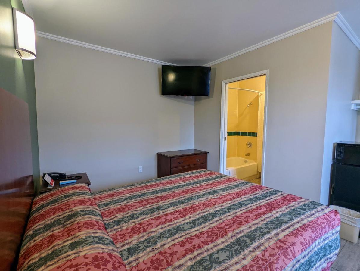 Americas Best Value Inn Oxnard-Порт-Уэнеме Экстерьер фото